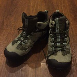 Merrell women’s hiking boots